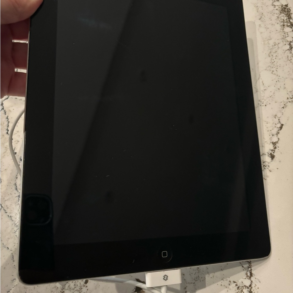 iPad 3rd Gen / 32GB - Picture 7 of 8